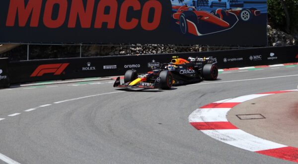 F1 Gran Prix of Monaco Sergio Perez of Red Bull Racing on track during qualifying for the F1 Grand Prix of Monaco at Circuit de Monaco on May 25, 2024 in Monte-Carlo, Monaco. Monaco Monte-Carlo Monaco Copyright: xMarcoxCanonierox,Image: 876559717, License: Rights-managed, Restrictions: Credit images as "Profimedia/ IMAGO", Model Release: no, Credit line: IMAGO / imago sportfotodienst / Profimedia