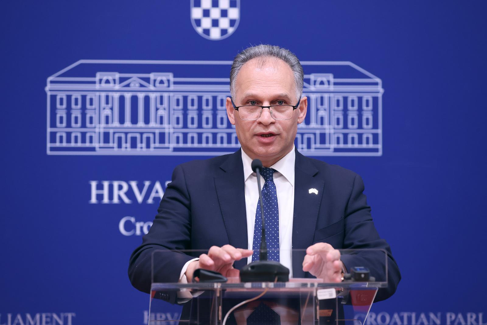 23.02.2024., Zagreb - Na konferenciji za medije odrzanoj u Saboru o temi "Prijevremeni izbori za zamjenika opcinskog nacelnika Opcine Pribislavec iz reda pripadnika romske nacionalne manjine" govorio je Veljko Kajtazi.
 Photo: Patrik Macek/PIXSELL