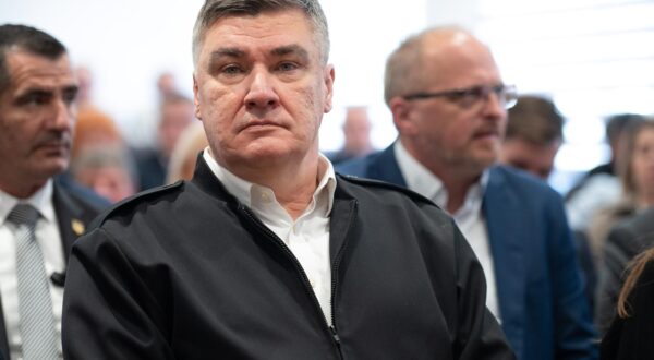 27.04.2024., Zlatar - Presjednik Zoran Milanovic sudjelovao je na svecanoj sjednici Gradskog vijeca Grada Zlatara Photo: Marko Juric/PIXSELL