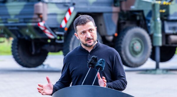 epa11404628 President of Ukraine Volodymyr Zelensky speaks at a press conference during a visit to the training of Ukrainian soldiers on the 'Patriot' anti-aircraft missile system at a military training area in Germany, 11 June 2024. Ukrainina President visits Germany to take part in The Ukraine Recovery Conference 2024 that takes place in Berlin from 11 to 12 June 2024, under the slogan 'United in defense. United in recovery. Stronger together.'  EPA/JENS BUETTNER / POOL