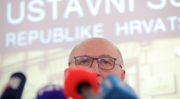 18.03.2024., Zagreb - Na Ustanovm sudu odrzana je konferencija za medije o predmetu s danasnje sjednice Ustavnog suda vezanom uz izjavu predsjednika RH Zorana Milanovica da ce se kandidirati na izborima za zastupnike u Hrvatski sabor. predsjednik Ustavnog suda Miroslav Separovic Photo: Tomislav Miletic/PIXSELL