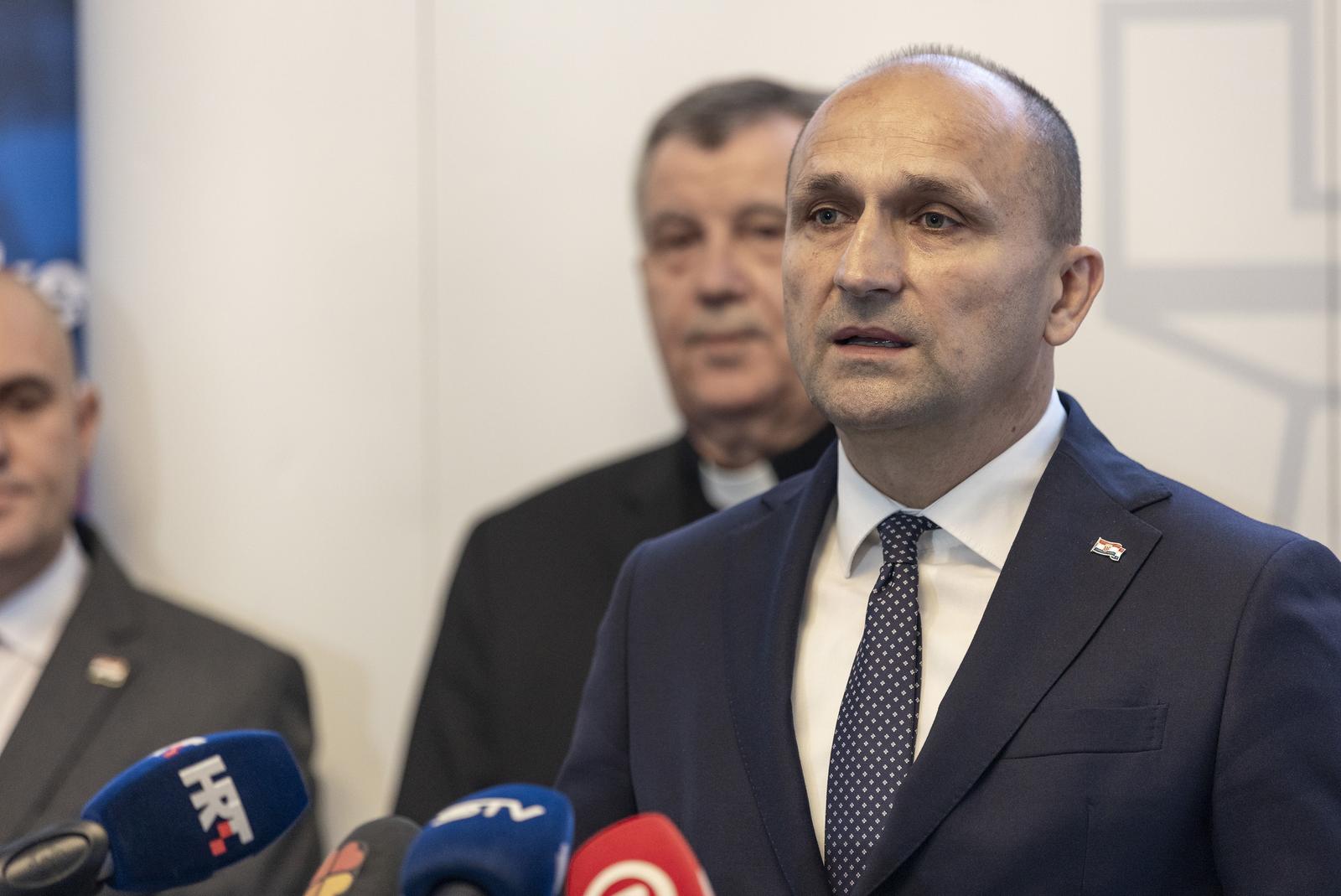 Ivan Anušić