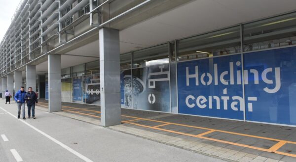 4.1.2022., Zagreb - Zgrada Zagrebackog Holdinga. Photo: Davorin Visnjic/PIXSELL