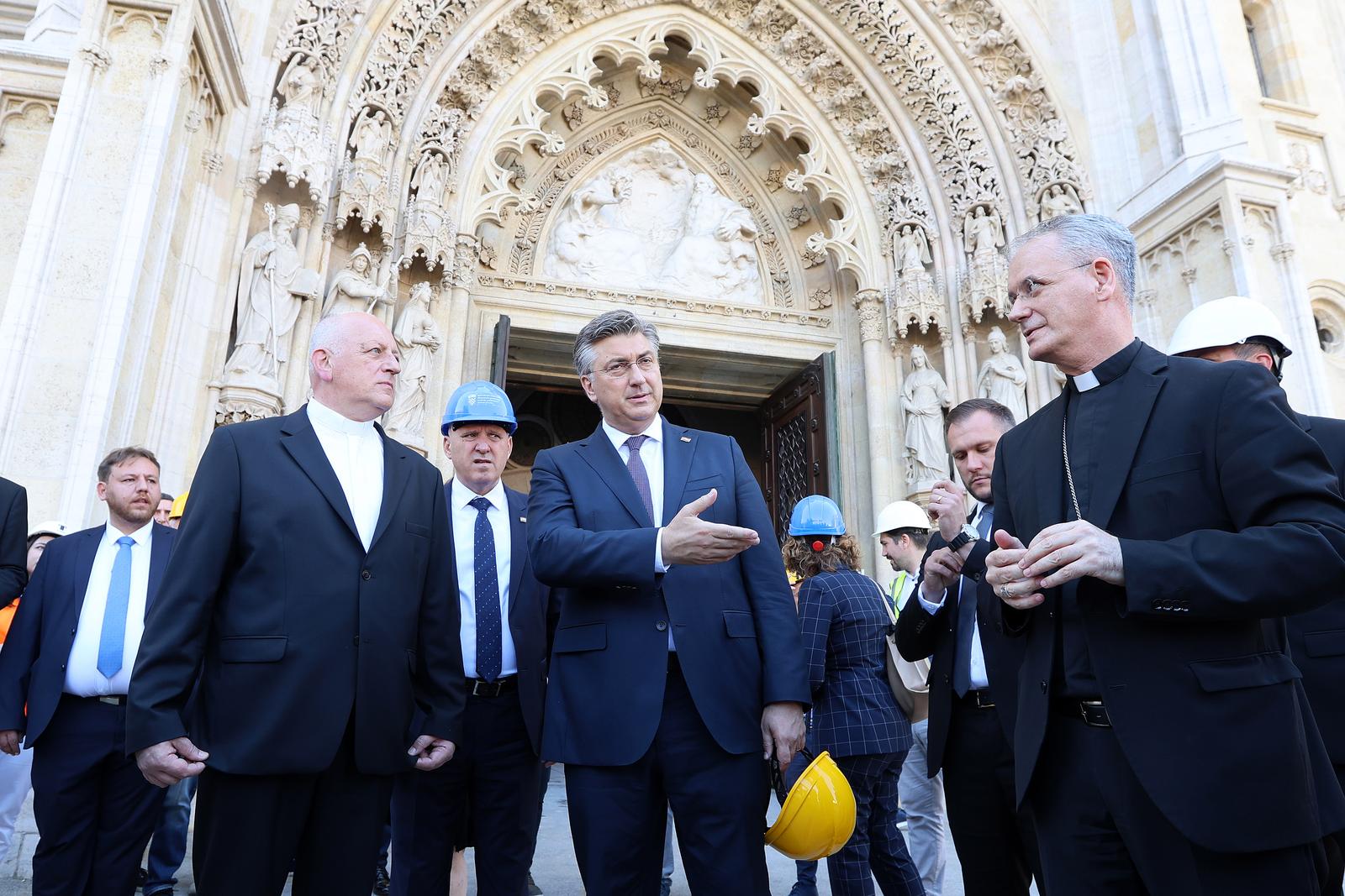 06.06.2024., Zagreb - Predsjednik Vlade Andrej Plenkovic obisao je gradiliste Zagrebacke katedrale. i sastao se sa zagrebackim nadbiskupom mons. Drazenom Kutlesom.  Photo: Patrik Macek/PIXSELL