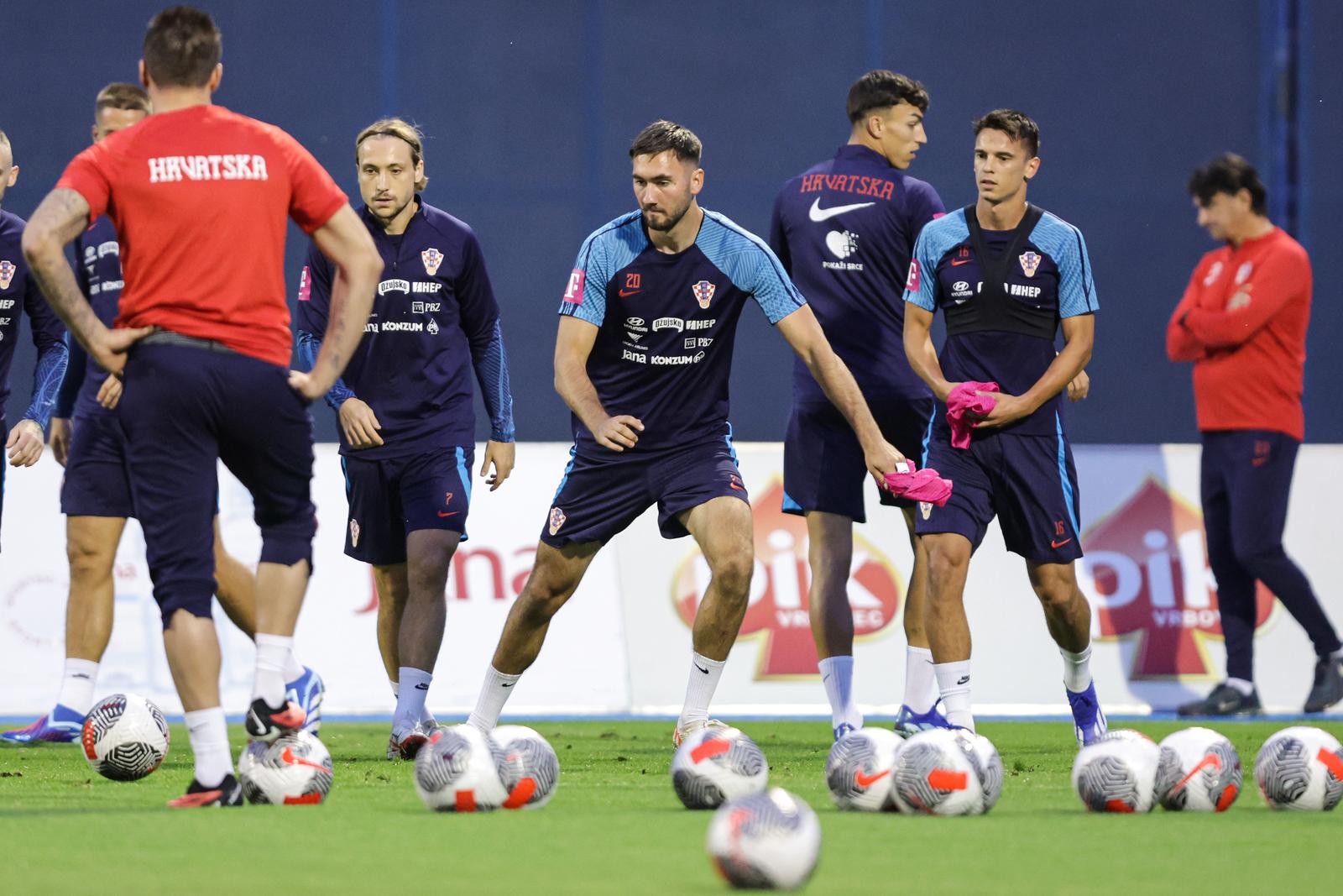 09.10.2023., Zagreb - Trening hrvatske nogometne reprezentacije na stadionu Maksimir uoci utakmica kvalifikacija za Europsko prvenstvo protiv Turske i Walesa. Lovro Majer, Dion Drena Beljo, Nikola Moro Photo: Luka Stanzl/PIXSELL