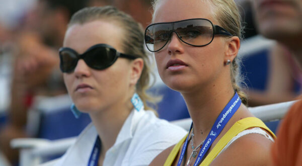 26.07.2005., Umag - ATP Croatia Open, teniski turnir u Umagu. Stefany Hohnjec sa sestrom Mateom."nPhoto: Igor Kralj/PIXSELL