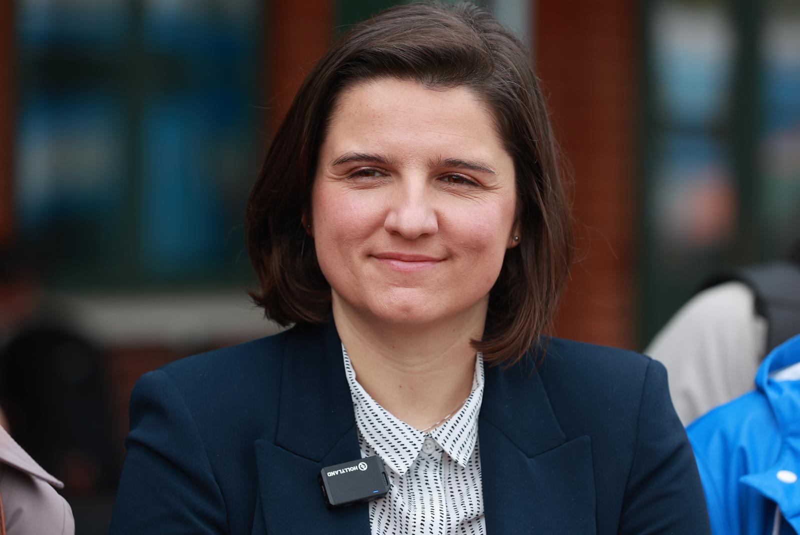 14.05.2024., Osijek - Konferencija za medije stranke Mozemo na kojoj su kandidati za Europski parlament Gordan Bosanac i Jelena Milos te koordinatorica lokalne grupe u Osijeku Katarina Kruhonja govorili o programskim prioritetima stranke povodom europskih izbora. Photo: Davor Javorovic/PIXSELL
