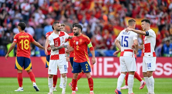 15.06.2024., Olimpijski stadion, Berlin, Njemacka - Europsko prvenstvo 2024., skupina B, 1. kolo, Spanjolska - Hrvatska. Marcelo Brozovic, Dani Carvajal Photo: Marko Lukunic/PIXSELL