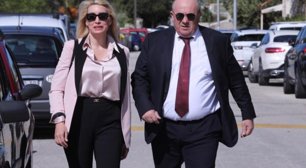 17.04.2024.,Split- Željko Kerum u drustvu supruge Fani obavio svoju gradjansku duznost i glasovao na parlamentarnim izborima Photo: Ivo Cagalj/PIXSELL