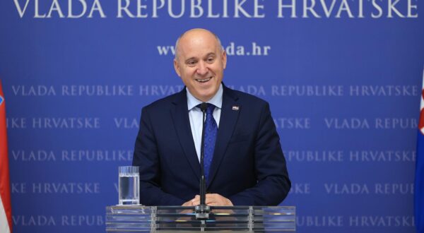 18.06.2024., Banski dvori, Zagreb - Branko Bacic daje izjavu nakon koalicijskog sastanaka u banskim dvorima. Photo: Marko Prpic/PIXSELL