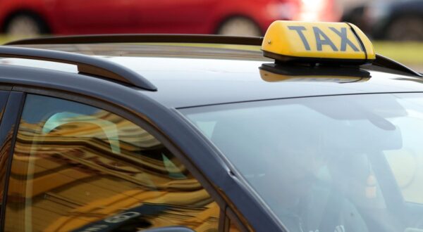 Taxi