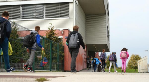 26.09.2017., Zagreb - Osnovna skola Jelkovec. "nPhoto: Zeljko Lukunic/PIXSELL