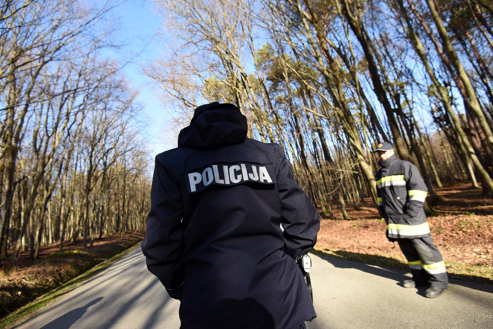 Policija u šumi