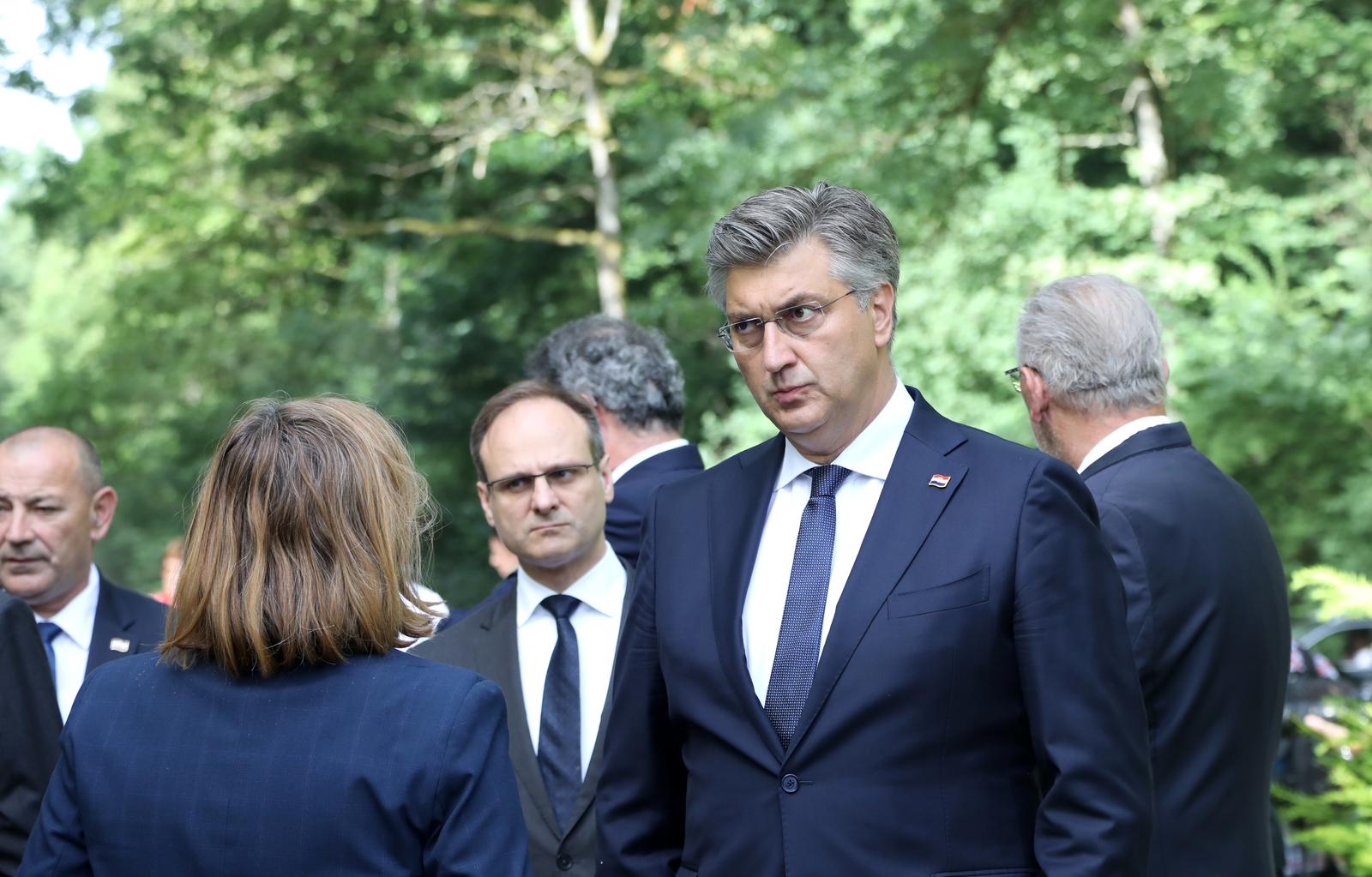 rrrr22.06.2021. Sisak, Spomen park Brezovica - Obiljezavanje Dana antifasisticke borbe. Nazocili su visoki duznosnici Vlade RH, premijer Andrej Plenkovic, predsjednik RH Zoran Milanovic te zupan sisacko moslavacke zupanije Ivan Celjak i gradonacelnica Siska Kristina Ikic Banicek. Zvonimir Frka PetesicrrPhoto: Edina Zuko/PIXSELL