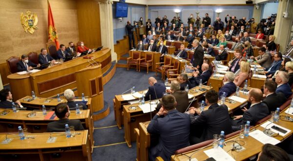 Montenegro MPs attend a parliament session in Podgorica on February 4, 2022, as the government faces no-confidence vote as ruling coalition splits. Montenegro's government was set to be dissolved following a no-confidence vote late February 4, 2022 that sent the country's prime minister packing. The vote follows months of building tensions in the Balkan nation where a dysfunctional coalition government elected in 2020 has failed to make any tangible progress in passing reforms since taking power.,Image: 659306820, License: Rights-managed, Restrictions: , Model Release: no, Credit line: SAVO PRELEVIC / AFP / Profimedia