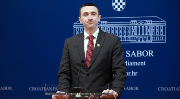 06.04.2023., Zagreb - Dvorana Ivana Kukuljevica Hrvatskoga sabora. Konferencija za medije Kluba zastupnika Domovinskog pokreta pod nazivom "Rezultati predsjednickih izbora u Crnoj Gori". Na konferenciju je govorio Ivan Penava. Photo: Sanjin Strukic/PIXSELL