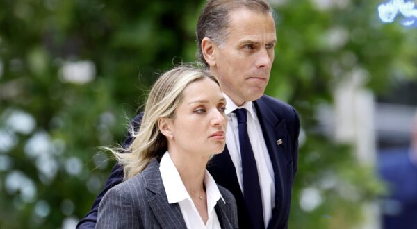 Hunter Biden sa suprugom