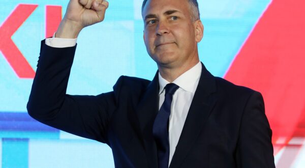 Zagreb, 09.06.2024. - Doèek rezultata izbora zastupnika za Europski parlament u stoeru Domovinskog pokreta. Na fotografiji Stjepo Bartulica. foto HINA/ Lana SLIVAR DOMINIÆ/ lsd