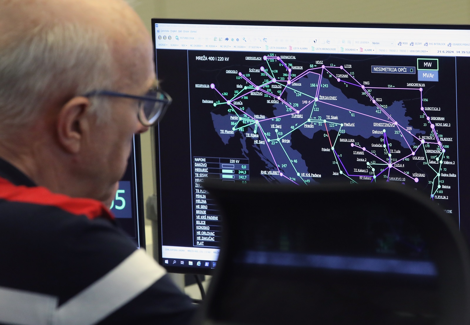 Zagreb, 21.06.2024. - Izjave za medije povodom meðunarodnog poremeæaja u opskrbi elektriènom energijom u sjeditu Hrvatskog operatora prijenosnog sustava d.o.o. Na fotografiji Nacionalni dispeèerski centar (NDC). foto HINA/ Lana SLIVAR DOMINIÆ/ lsd