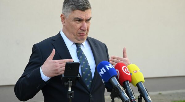 24.5.2024., Sveta Nedelja - U Osnovnoj skoli Vladimir Descak odrzana je proslava Dana Svete Nedelje. Nakon svecane skupstine predsjednik Republike Hrvatske Zoran Milanovic dao je izjave za medije. Photo: Davorin Visnjic/PIXSELL
