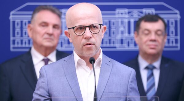 13.03.2024., Zagreb - Na konferenciji za medije Kluba zastupnika Fokusa i Reformista te Kluba zastupnika IDS-a odrzanoj u Saboru o temi „Raspustanje 10. saziva Hrvatskog sabora i izbori za novi saziv“ govorili su Dario Zurovec, Emil Daus, Damir Bajs, Natalija Martincevic, Katarina Nemet, Davor Nadji i Radimir Cacic. Photo: Patrik Macek/PIXSELL
