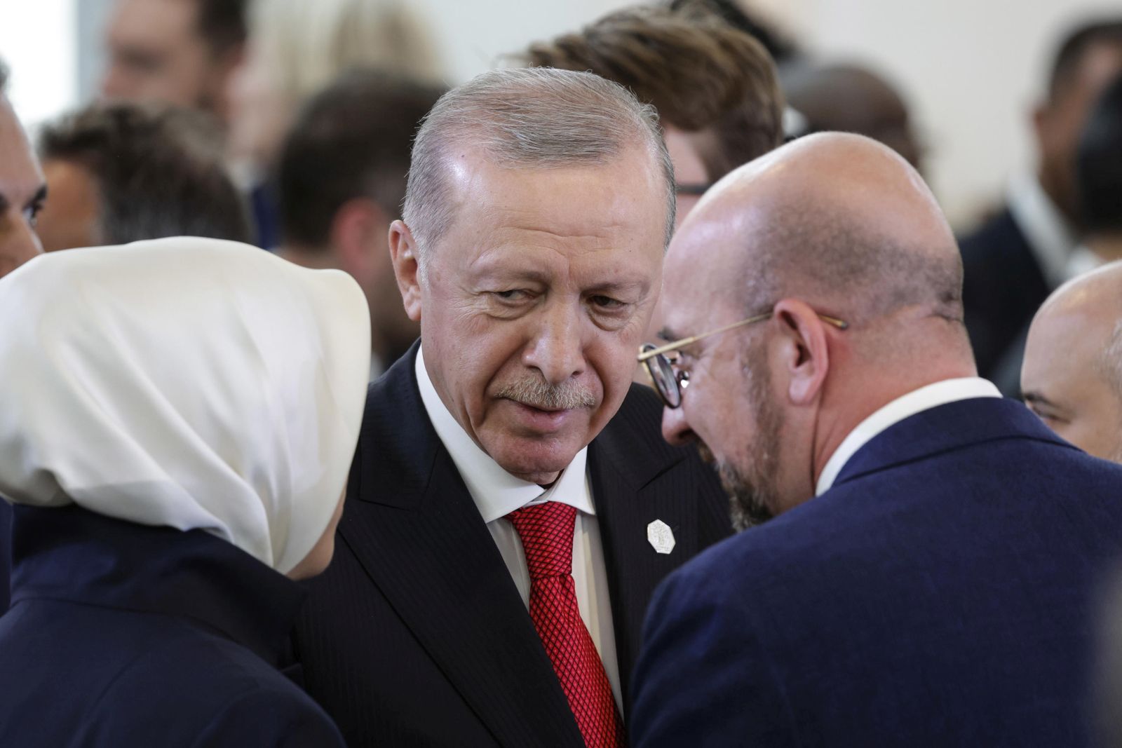 epa11410104 Turkish President Recep Tayyip Erdogan  and European Council President Charles Michel (R) attend 'Session VI: Artificial intelligence, energy, Africa-Mediterranean' on the second day of the G7 summit, in Borgo Egnazia, Apulia region, southern Italy, 14 June 2024. The 50th G7 Summit brings together the Group of Seven member states leaders in Borgo Egnazia resort from 13 to 15 June 2024.  EPA/GIUSEPPE LAMI