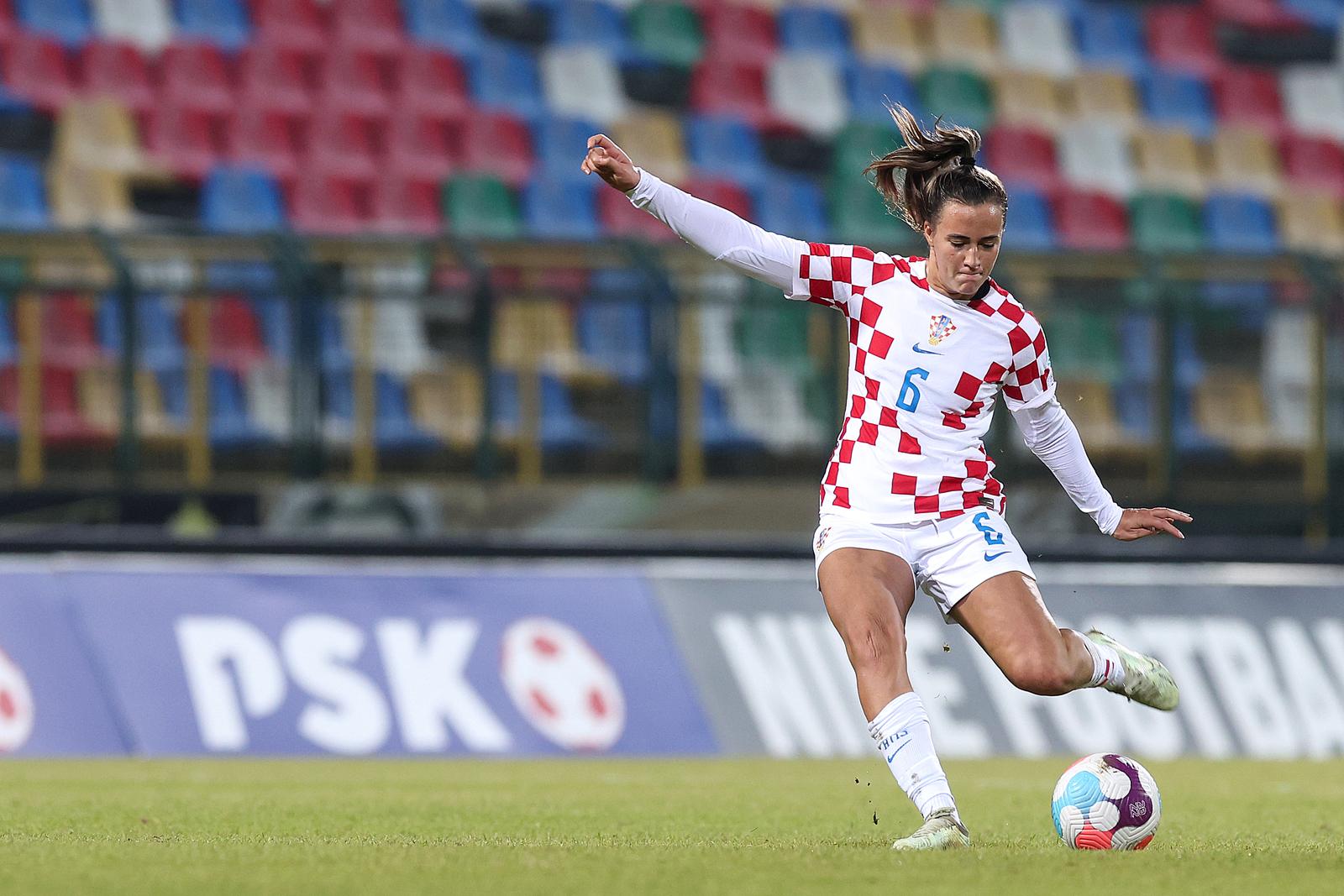 01.12.2023., Gradski Stadion Velika Gorica, Velika Gorica - Utakmica UEFA Liga nacija, Liga B, skupina 2, 5. kolo, Hrvatska - Slovacka.  Photo: Goran Stanzl/PIXSELL