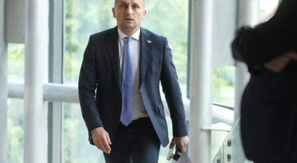 04.07.2024.,Zagreb, pod predsjedanjem premijera Andreja Plenkovica odrzana 11. sjednica Vlade RH. Dolazak premijera i ministara na sjednicu Vlade.
Photo: Robert Anic/PIXSELL       Photo: Robert Anic/PIXSELL