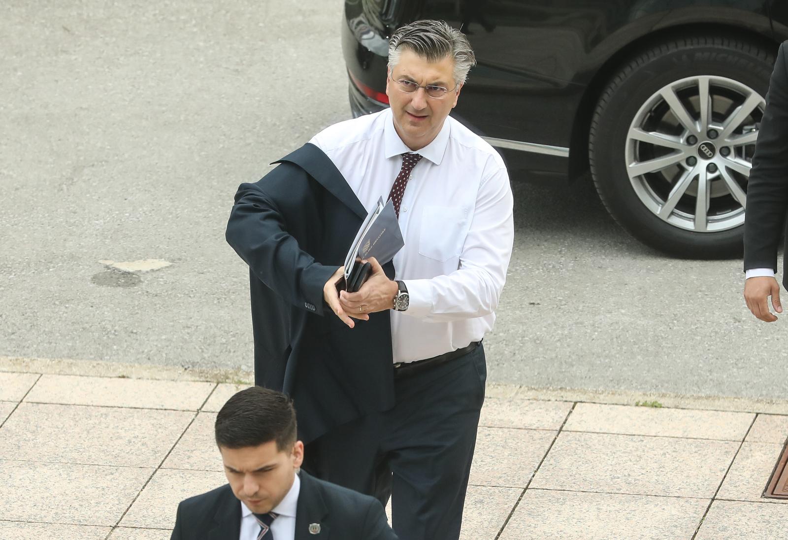 04.07.2024.,Zagreb, pod predsjedanjem premijera Andreja Plenkovica odrzana 11. sjednica Vlade RH. Dolazak premijera i ministara na sjednicu Vlade.
Photo: Robert Anic/PIXSELL       Photo: Robert Anic/PIXSELL