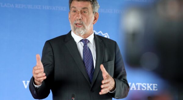 04.07.2024., Zagreb - Izjava ministra Radovana Fuchsa nakon odrzane 11. sjednice Vlade RH.  Photo: Robert Anic/PIXSELL
