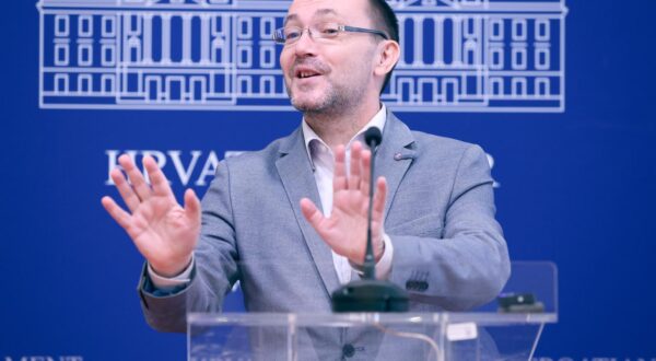 09.07.2024., Zagreb - Na konferenciji za medije odrzanoj u Saboru o aktualnim temama govorio je Arsen Bauk. Photo: Patrik Macek/PIXSELL