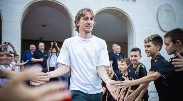 15.07.2024., Mostar, Bosna i Hercegovina - Svecana premijera filma "HSK Zrinjski - Prica o ponosu". Luka Modric Photo: Denis Kapetanovic/PIXSELL
