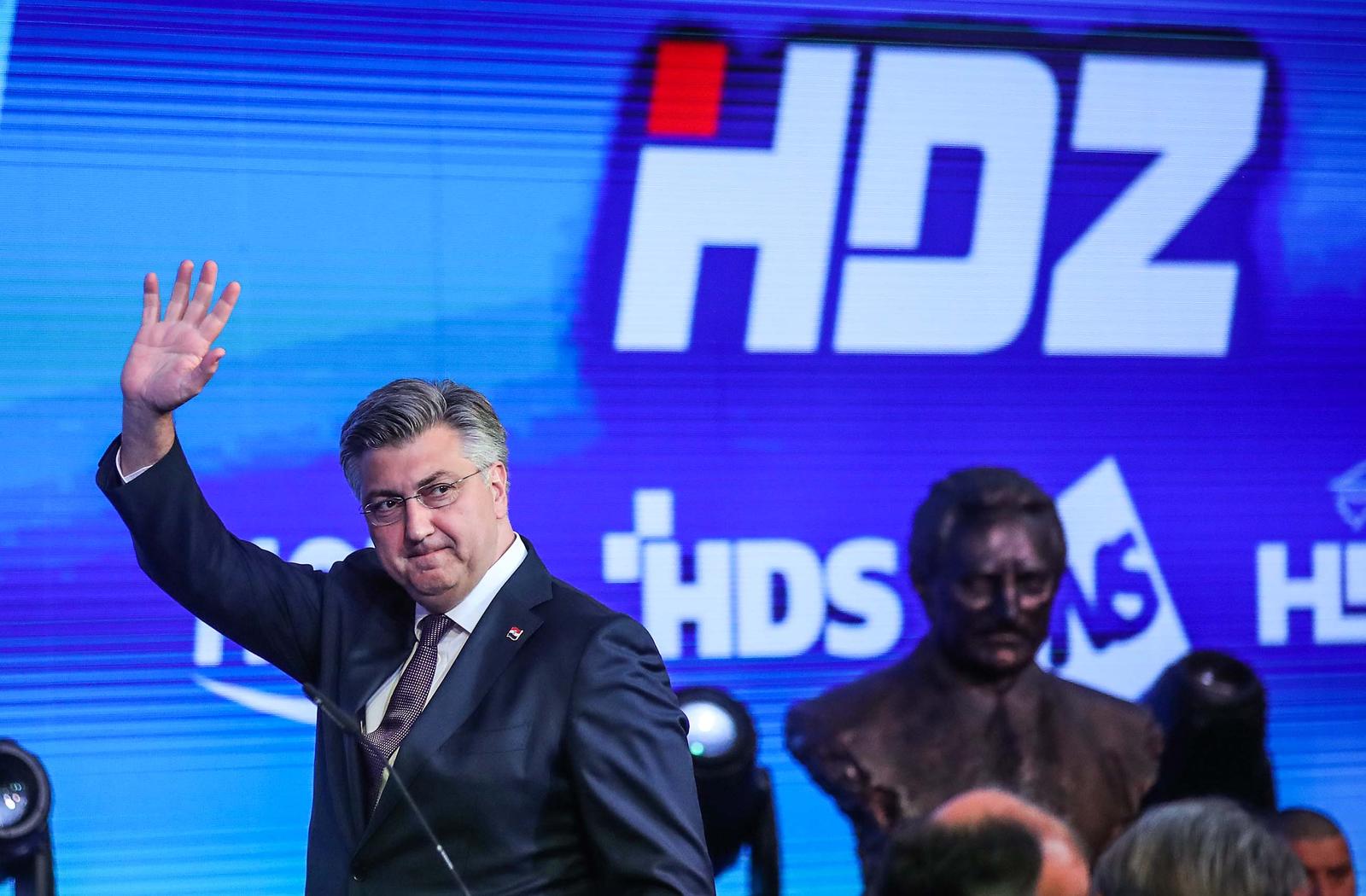 17.04.2024., Zagreb - Docek izbornih rezultata za Hrvatski saboru u stozeru Hrvatske demokratske zajednice (HDZ), Hrvatsko socijalno-libaralne stranke (HSLS), Hrvatske demokrscanske stranke (HDS), Hrvatske narodne stranke (HNS) i Hrvatske stranke umirovljenika (HSU) u hotelu Westin. Andrej Plenkovic Photo: Slavko Midzor/PIXSELL