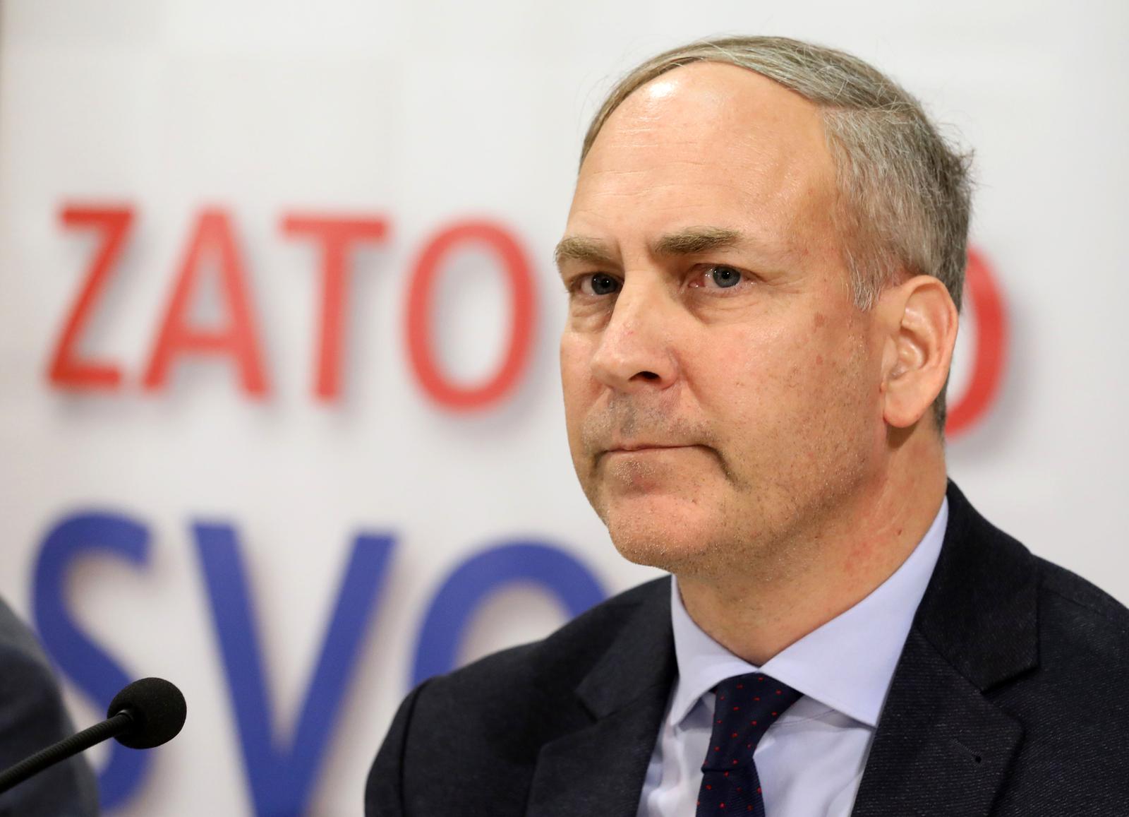 19.02.2024.,Sibenik-Domovinski pokret Sibensko-kninske zupanije u gradskoj knjiznici organizirao je javnu tribinu na temu demografije.Uz goste Stjepana Sterca, struènjaka za demografiju i Stephena Nikolu Bartulicu, zastupnika u hrvatskom saboru na tribini su sudjelovali i Mario Kovac,vrsitelj duznosti predsjednika sibensko-kninske Podruznice DP-a i Ive Caleta-Car, predsjednik podruznice DP-a SKZ.  Photo: Dusko Jaramaz/PIXSELL