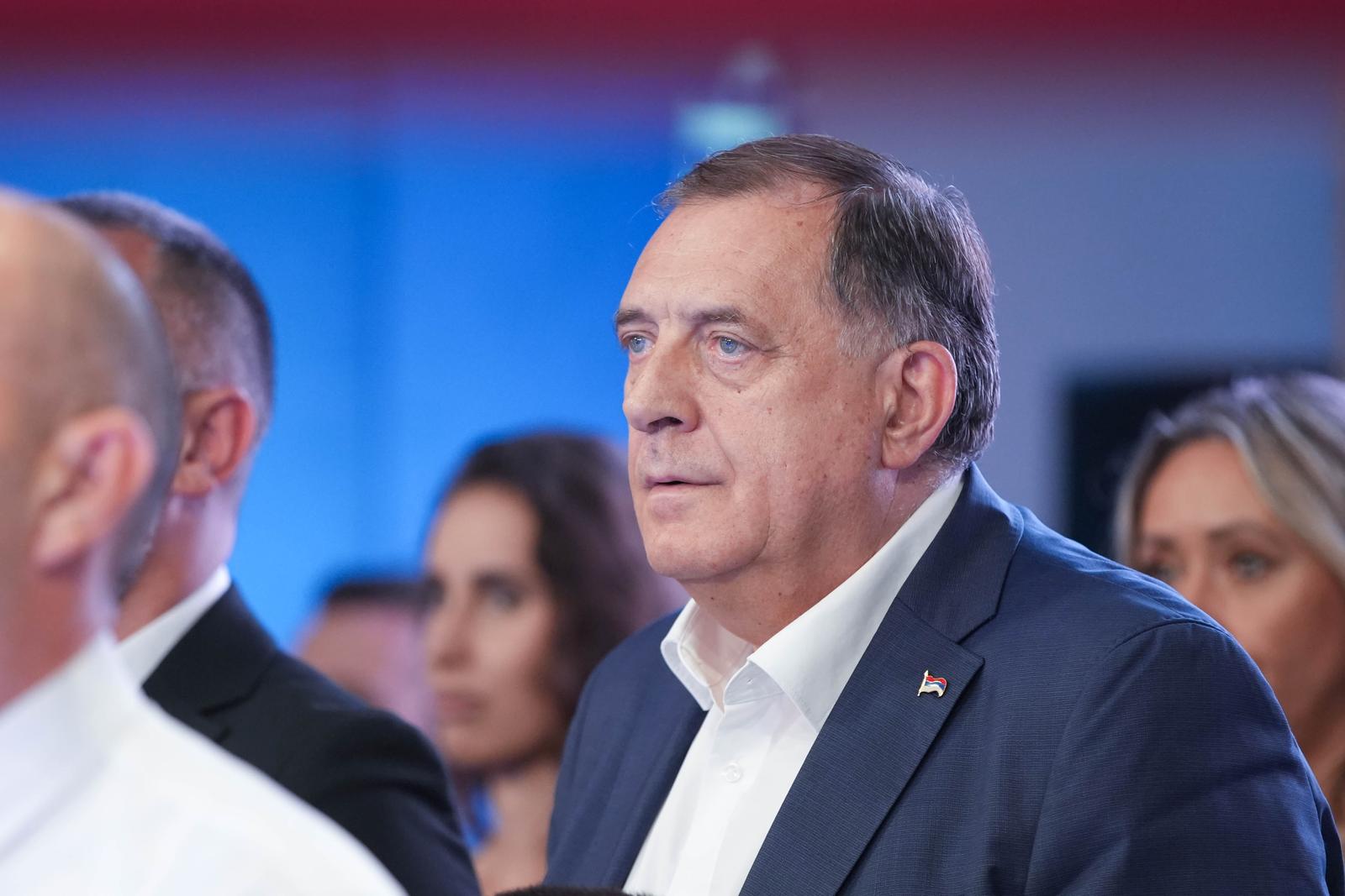 01.06.2024., Banja Luka (BiH) - Bokaci Slavije iz Banja Luke postali su prvaci Srbije nakon pobjede nad beogradskim "Radnickim" sa 10:4 u velikom finalu Bokserske lige Srbije. Finalu su prisustvovali predsjednik RS Milorad Dodik, kandidat za gradonacelnika Banja Luke ispred SNSD Nikola Sobot, gradonacelnik Banja Luke Drasko Stanivukovic, poduzetnik Budimir Budo Stankovic, direktor Helikopterskog servisa RS Boban Kusturic, direktor BK Slavija Dalibor Petkovic i Igor Savicic, sportski direktor BK Slavija.  Photo: Dejan Rakita/PIXSELL