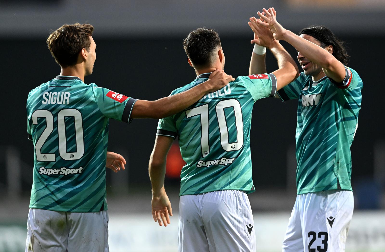 25.05.2024., stadion u Kranjcevicevoj ulici, Zagreb - SuperSport HNL, 36. kolo, NK Lokomotiva - HNK Hajduk. Niko Sigur, Josip Breklao, Filip Krovinovic.   Photo: Marko Lukunic/PIXSELL