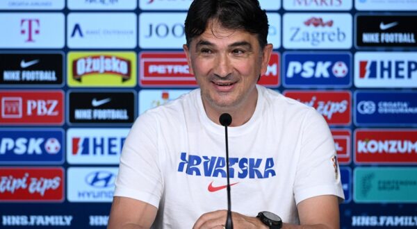 25.06.2024., Neuruppin, Njemacka - Europsko prvenstvo 2024. Izbornik hrvatske nogometne reprezentacije Zlatko Dalic na konferenciji za medije hrvatske nogometne reprezentacije. Photo: Marko Lukunic/PIXSELL
