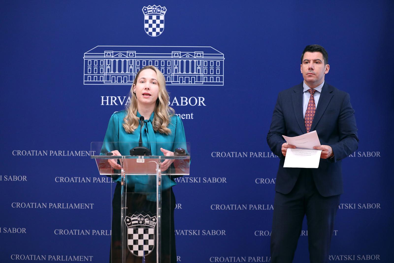 26.05.2023., Zagreb - Na konferenciji za medije Mosta odrzanoj u Saboru o temi: "Most predlaze stroze zakonsko sankcioniranje za kaznena djela spolnog iskoristavanja djece" govorili su zastupnici Marija Selak Raspudic i Nikola Grmoja. Photo: Patrik Macek/PIXSELL