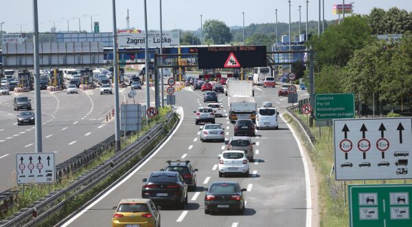 29.06.2024., Zagreb - Pojacana gustoca prometa na naplatnoj postaji Lucko u smjeru mora. Photo: Goran Stanzl/PIXSELL