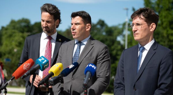 30.05.2024., Zagreb - Andrej Plenkovic, ministri Anusic, Medved; Bozinovic; Bacic, predsjednik Sabora Gordan Jandrokovic i članovi Mosta odali su pocast poginulima te polozili vijence kod Spomenika domovini. Photo: Marko Juric/PIXSELL