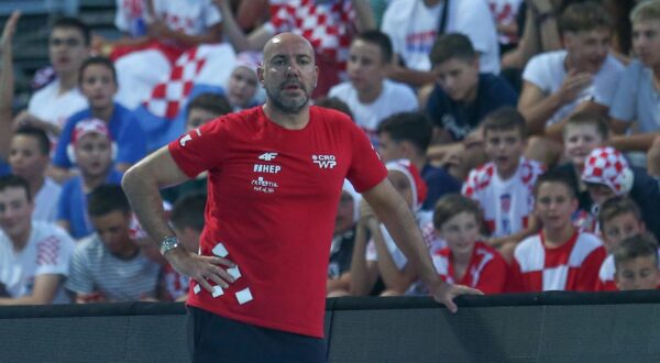 30.06.2024., Vanjski bazeni Mladost, Zagreb - Prijateljska vaterpolo utakmica Hrvatska - Madjarska. Izbornik Hrvatske Ivica Tucak. Photo: Luka Batelic/PIXSELL