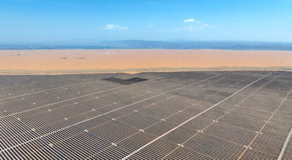 ZHONGWEI, CHINA - MAY 09: Aerial view of the second phase of China s largest renewable energy power base under construction at Tengger Desert on May 9, 2024 in Zhongwei, Ningxia Hui Autonomous Region of China. The project will provide about 3.96 billion kilowatt-hours of clean electricity annually after completion. Copyright: xVCGx 111495348206,Image: 871659941, License: Rights-managed, Restrictions: imago is entitled to issue a simple usage license at the time of provision. Personality and trademark rights as well as copyright laws regarding art-works shown must be observed. Commercial use at your own risk.;PUBLICATIONxNOTxINxCHN, Credit images as "Profimedia/ IMAGO", Model Release: no, Credit line: IMAGO / imago stock&people / Profimedia