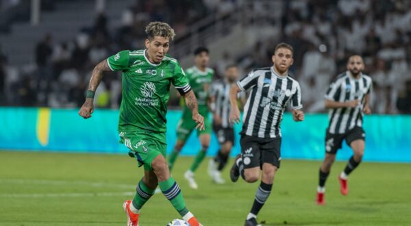 RIYADH, SAUDI ARABIA - MAY 11: Roberto Firmino (L) of Al-Ahli in action during the Saudi Pro League week 31 match between Al-Ahli and Al-Shbab at Al Shabab FC Stadium in Riyadh, Saudi Arabia on May 11, 2024. Mohammed Saad / Anadolu/ABACAPRESS.COM,Image: 872093234, License: Rights-managed, Restrictions: , Model Release: no, Credit line: AA/ABACA / Abaca Press / Profimedia