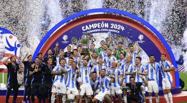 MIAMI GARDENS, FLORIDA - JULY 14: Lionel Messi of Argentina celebrates with the trophy after the team's victory during the CONMEBOL Copa America 2024 Final match between Argentina and Colombia at Hard Rock Stadium on July 14, 2024 in Miami Gardens, Florida.   Buda Mendes,Image: 889790614, License: Rights-managed, Restrictions: , Model Release: no, Credit line: Buda Mendes / Getty images / Profimedia