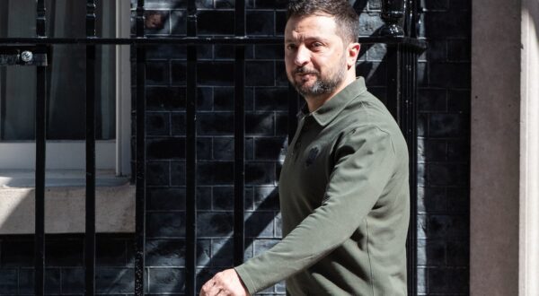 July 19, 2024, London, England, United Kingdom: Ukrainian President VOLODYMYR ZELENSKY leaves 10 Downing Street, where he addressed a meeting of the UK Cabinet. He became the first official visitor to Downing Street under Sir Keir Starmerâ€™s premiership.
19 Jul 2024
Pictured: July 19, 2024, London, England, United Kingdom: Ukrainian President VOLODYMYR ZELENSKY leaves 10 Downing Street, where he addressed a meeting of the UK Cabinet. He became the first official visitor to Downing Street under Sir Keir Starmerâ€™s premiership.,Image: 890933789, License: Rights-managed, Restrictions: NO Argentina, Australia, Bolivia, Brazil, Chile, Colombia, Finland, France, Georgia, Hungary, Japan, Mexico, Netherlands, New Zealand, Poland, Romania, Russia, South Africa, Uruguay, Model Release: no, Credit line: ZUMAPRESS.com / MEGA / The Mega Agency / Profimedia