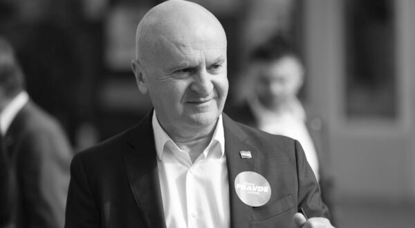 04.04.2024., Vukovar - Predstavljanje kandidata i kandidatkinja koalicije Rijeke pravde iz V. izborne jedinice. Predstavio ih je član Predsjedništva SDP-a i prvi na listi u V. izbornoj jedinici, Predrag Fred Matić.  Photo: Davor Javorovic/PIXSELL