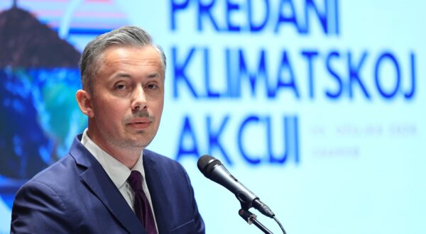 20.03.2024., Zagreb - U povodu Svjetskoga meteoroloskog dana i Svjetskog dana voda u Nacionalnaloj i sveucilisnoj knjiznici odrzala se svecanost s temom "Predani klimatskoj akciji" kojom se zeli istaknuti posvecenost transformaciji Hrvatske u klimatski neutralno drustvo te stvaranju sigurnije i odrzivije sadasnjosti i buducnosti za narastaje koji tek dolaze. ravnatelj Drzavnog hidrometeoroloskog zavoda Ivan Guttler Photo: Marko Prpic/PIXSELL