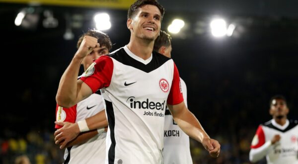 19.08.2024, xtgx, Fussball DFB Pokal 1.Runde, Eintracht Braunschweig - Eintracht Frankfurt emspor, v.l. Torjubel nach dem Tor zum celebrating the goal celebrate 0:4 durch Igor Matanovic Eintracht Frankfurt DFL/DFB REGULATIONS PROHIBIT ANY USE OF PHOTOGRAPHS as IMAGE SEQUENCES and/or QUASI-VIDEO Braunschweig *** 19 08 2024, xtgx, Fußball DFB Pokal 1 Runde, Eintracht Braunschweig Eintracht Frankfurt emspor, v l Torjubel nach dem Tor zum celebrating the goal celebrate 0 4 durch Igor Matanovic Eintracht Frankfurt DFL DFB REGULATIONS PROHIBIT ANY USE OF PHOTOGRAPHS as IMAGE SEQUENCES and or QUASI VIDEO Braunschweig,Image: 899958333, License: Rights-managed, Restrictions: , Model Release: no, Credit line: Michael Taeger / imago sportfotodienst / Profimedia