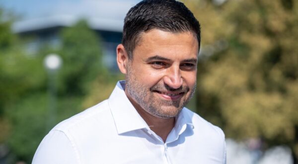 21.08.2024., Zagreb - Davor Bernardic odrzao je konferenciju za medije ispred Gradske uprave o Gradskoj plinari i opskrbi plinom. Photo: Neva Zganec/PIXSELL