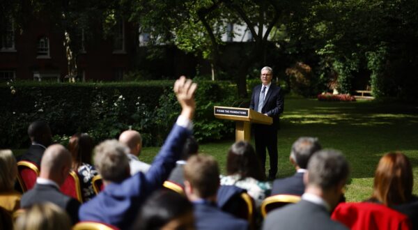 epa11566630 British Prime Minister Sir Keir Starmer takes questions after his speech in the Rose Garden of 10 Downing Street in London, Britain, 27 August 2024. The prime minister reflected on the riots the country experienced earlier in August and warned that 'things will get worse before we get better'. In the audience are around 50 members of the public that Starmer met whilst campaigning for the general election.  EPA/TOLGA AKMEN / POOL